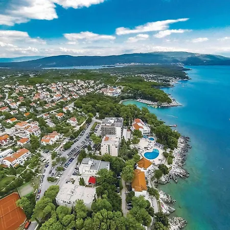 Apartament Gorgeous In With Wifi Pinezići